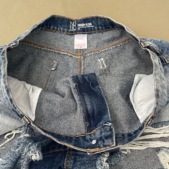 NO BO  Distressed High Rise womens  Shorts size 17” - Picture 5 of 10